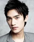 모델인 편장욱의 대표 이미지