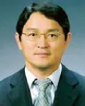 대학교수인 유왕근의 대표 이미지