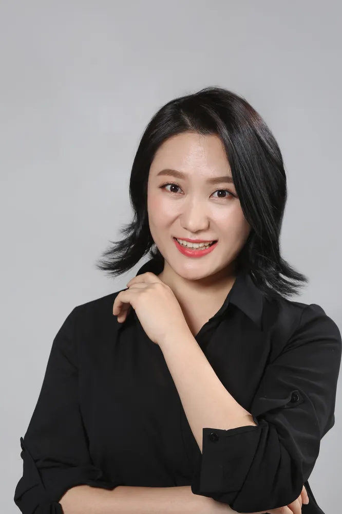 배우, 방송인인 박경아의 대표 이미지