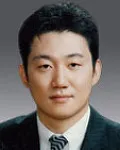 변호사, (전직)검사인 이동건의 대표 이미지