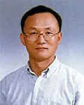 대학교수인 유종권의 대표 이미지