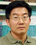 대학교수인 공인철의 대표 이미지