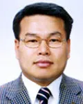 대학교수인 서정세의 대표 이미지