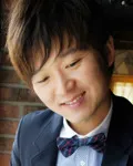 피아노연주가인 오화평의 대표 이미지