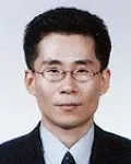검사, (전직)변호사인 김용빈의 대표 이미지