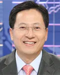 앵커인 정운갑의 대표 이미지