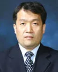 대학교수인 오성철의 대표 이미지