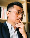대학교수, (전직)광고인인 강두필의 대표 이미지