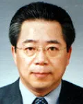 신문인인 조용식의 대표 이미지