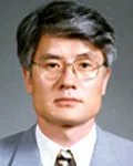 대학교수인 조현걸의 대표 이미지