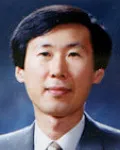 대학교수인 강현수의 대표 이미지