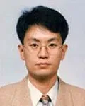대학교수인 어성욱의 대표 이미지