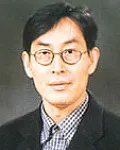 대학교수인 이수룡의 대표 이미지