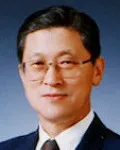 (전직)대학교수인 이대근의 대표 이미지