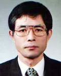 변호사, (전직)판사인 이수철의 대표 이미지