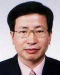 공인회계사인 강용복의 대표 이미지