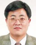 대학교수, 내과의사인 이연재의 대표 이미지