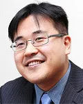 대학교수인 백영민의 대표 이미지