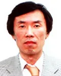 신문인인 류근하의 대표 이미지
