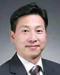 변호사, (전직)군법무관인 신현식의 대표 이미지