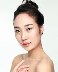 모델인 이윤정의 대표 이미지