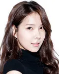 탤런트인 이윤영의 대표 이미지