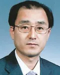 대학교수인 이철호의 대표 이미지