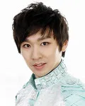 뮤지컬배우인 김호영의 대표 이미지