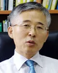 대학교수인 강지호의 대표 이미지