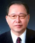 연구기관단체인, (전직)국회의원, (전직)대학학장인 강기필의 대표 이미지