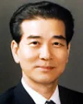 (전직)내과의사, 대학교수인 강성귀의 대표 이미지