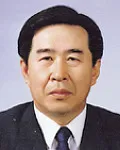 (전직)변호사, (전직)검사인 강탁의 대표 이미지