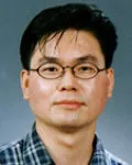 대학교수인 이건호의 대표 이미지