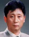 보험인인 윤치형의 대표 이미지