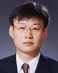판사, (전직)변호사인 문흥만의 대표 이미지