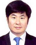 증권인인 김성욱의 대표 이미지