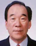 대학총장, (전직)학교법인인, (전직)기초단체장인 권이담의 대표 이미지
