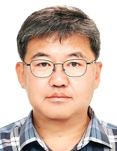 대학교수인 김종걸의 대표 이미지