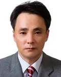 기업대표이사인 윤석준의 대표 이미지