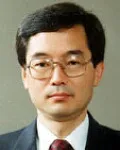 대학교수인 이석현의 대표 이미지
