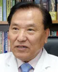 내과의사, (전직)대학교수인 김삼수의 대표 이미지