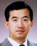 바이올린연주가, 대학교수인 최인철의 대표 이미지