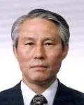 변호사, (전직)판사인 김신택의 대표 이미지