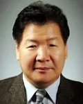 사회기관단체인, (전직)기업인인 김동욱의 대표 이미지