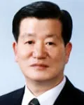 (전직)대학학장, (전직)행정공무원인 김용소의 대표 이미지