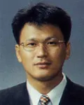 검사인 신명호의 대표 이미지