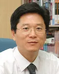 대학교수인 이동희의 대표 이미지