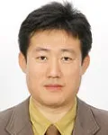 큐레이터인 박천남의 대표 이미지
