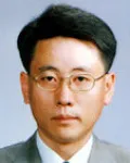 신문인인 정동희의 대표 이미지