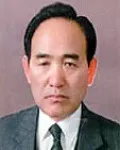 (전직)대학학장, (전직)대학교수인 남한식의 대표 이미지